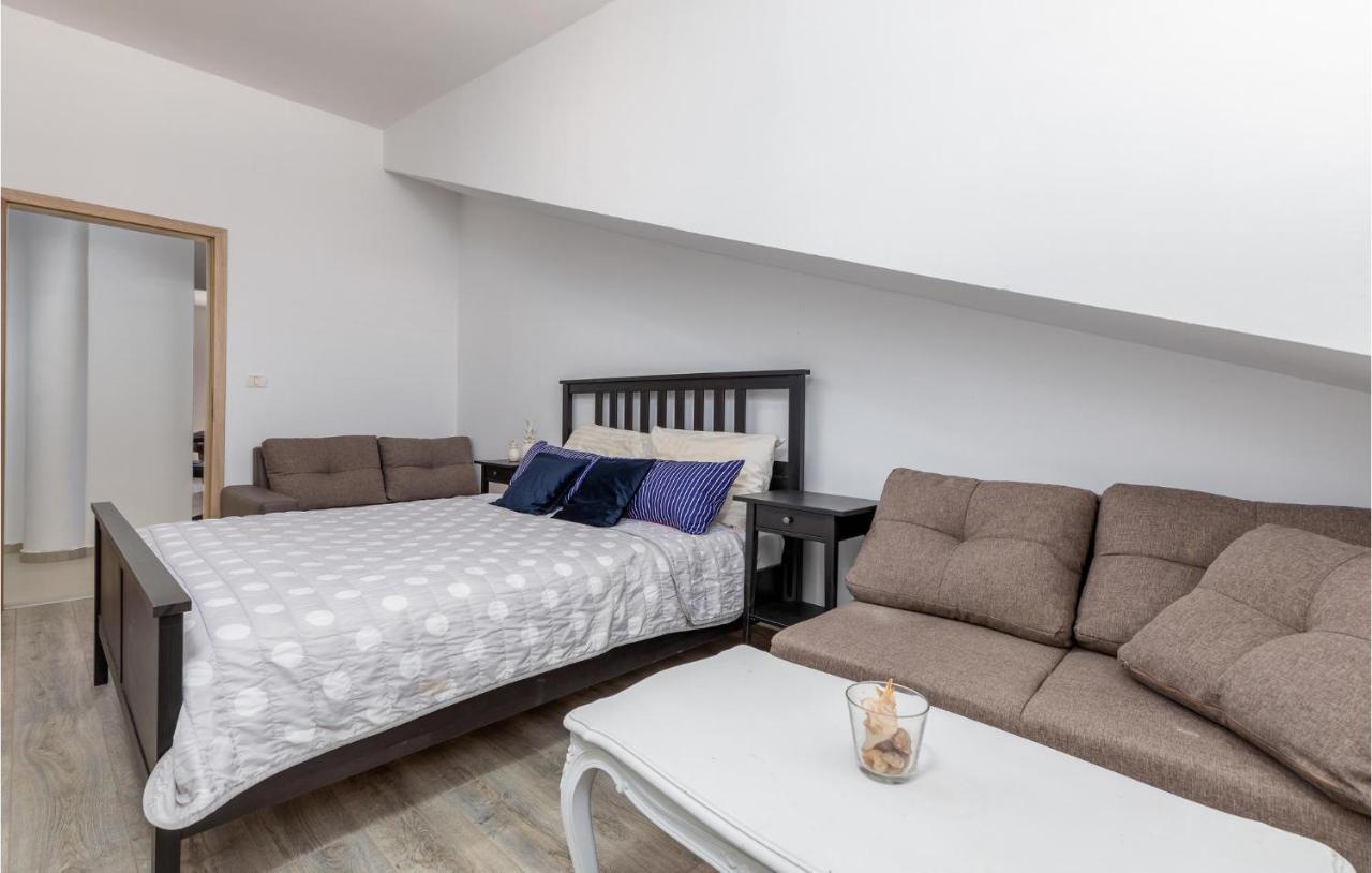 Awesome Apartment In Pula With Wifi Exteriér fotografie